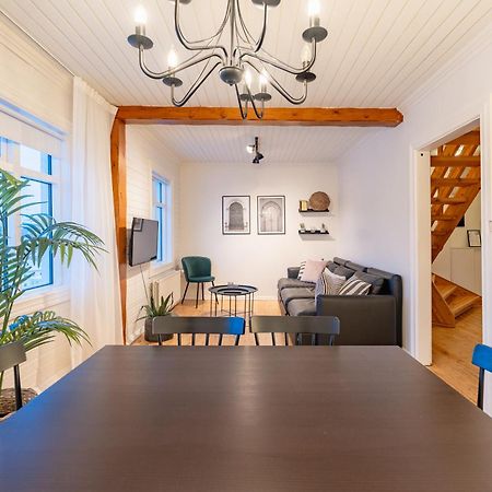 Day Dream Central Akureyri Three Bedroom Apt 外观 照片