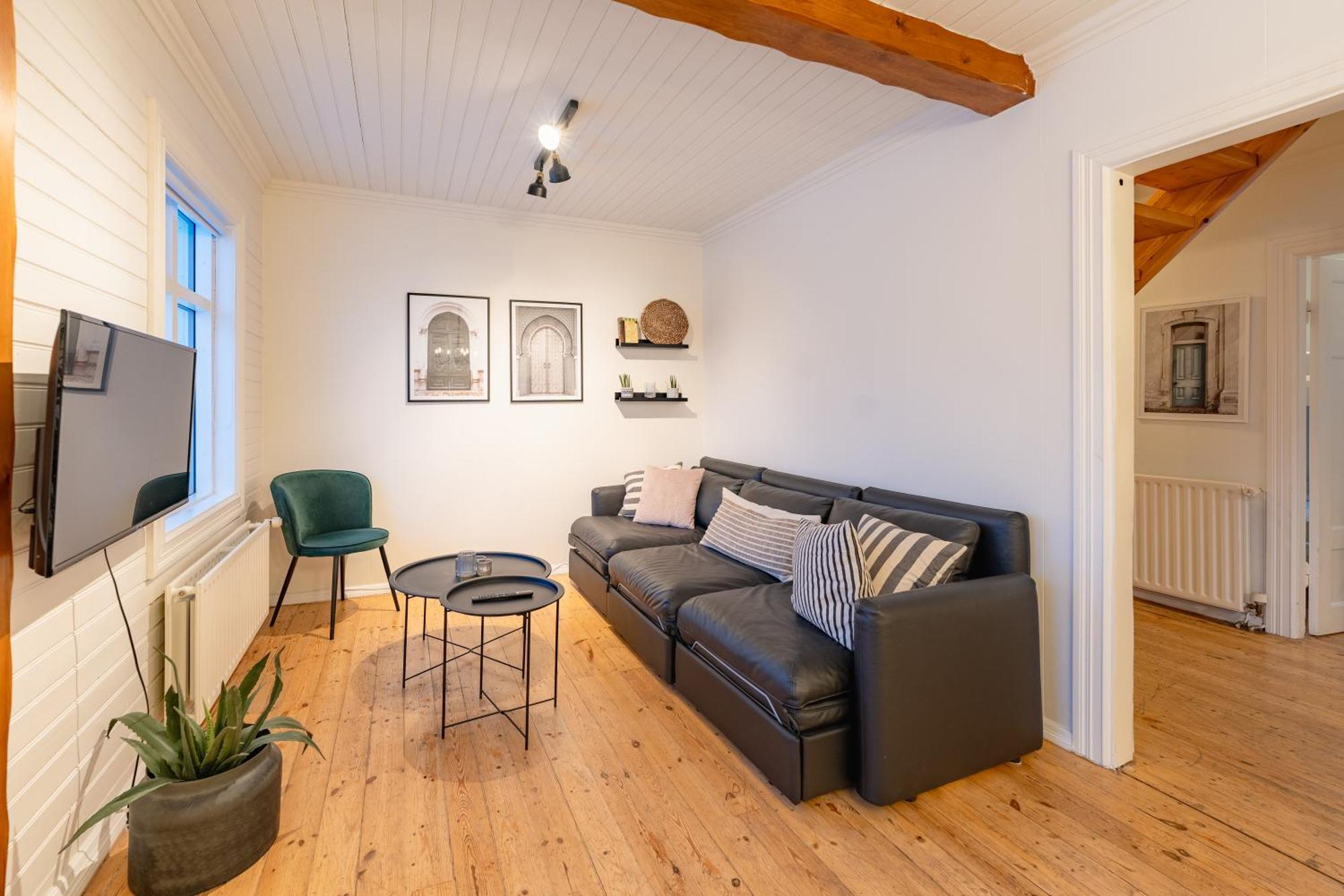 Day Dream Central Akureyri Three Bedroom Apt 外观 照片