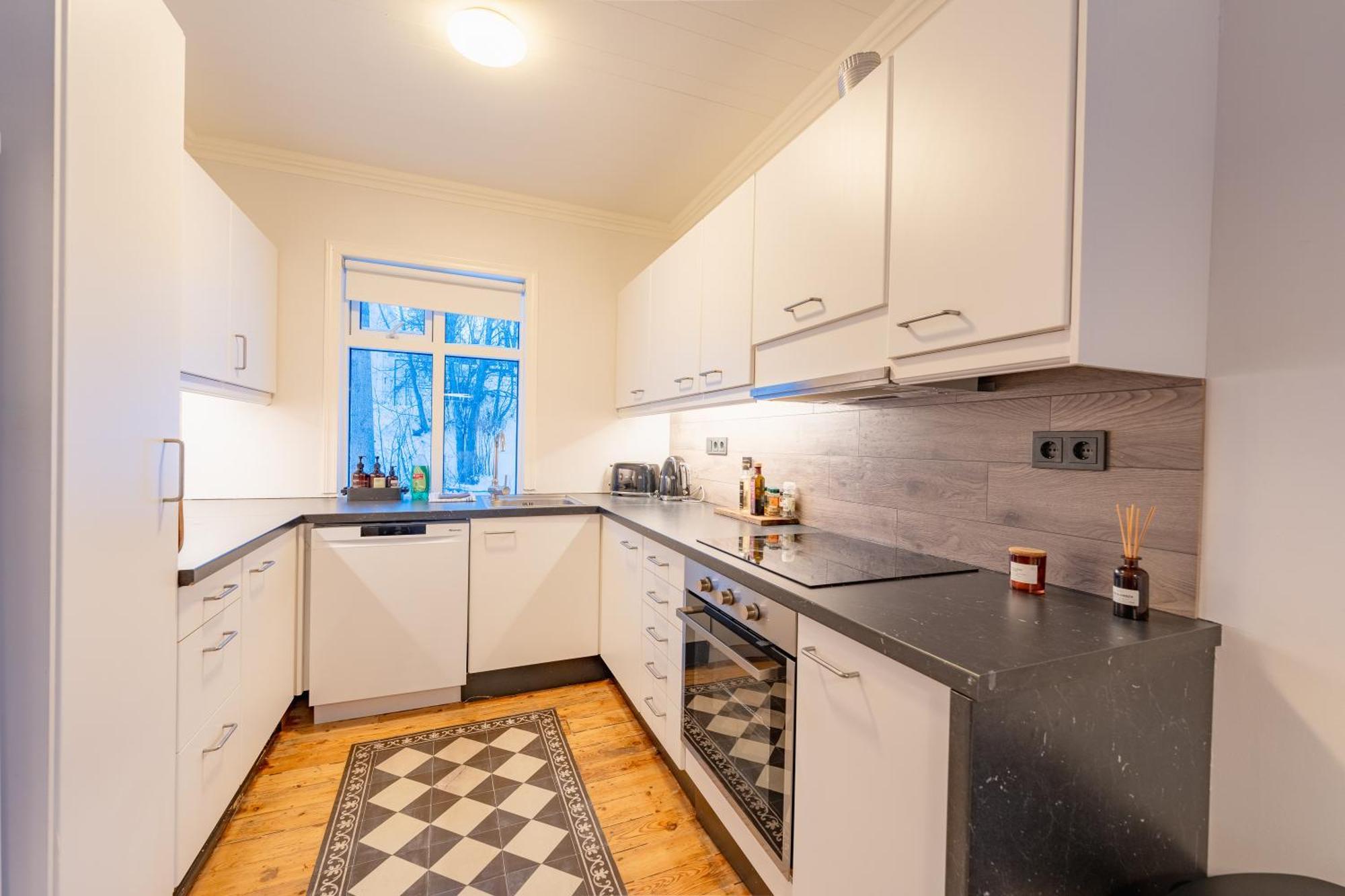 Day Dream Central Akureyri Three Bedroom Apt 外观 照片