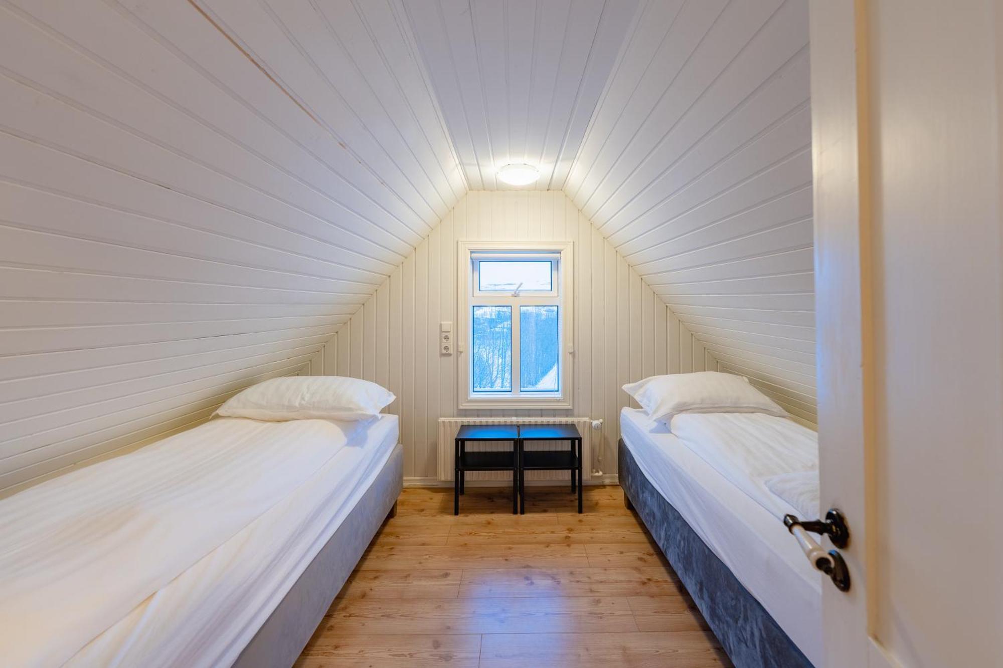 Day Dream Central Akureyri Three Bedroom Apt 外观 照片