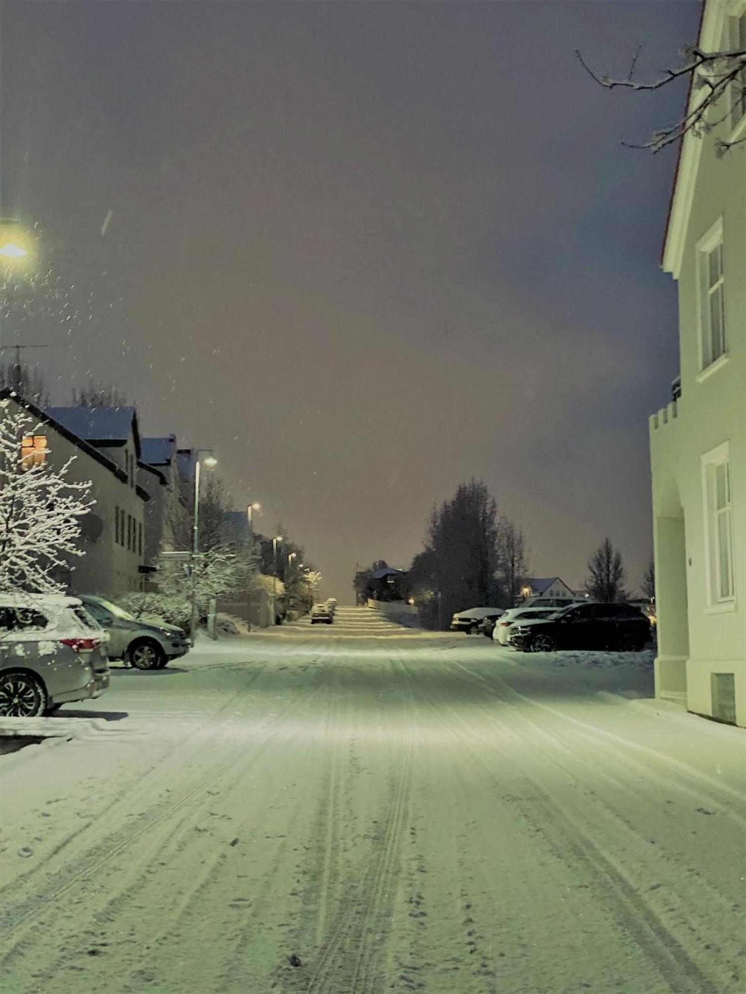 Day Dream Central Akureyri Three Bedroom Apt 外观 照片